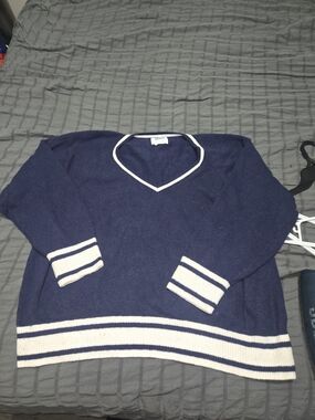 Old Navy Navy V-Neck Sweater with White Stripe Trim